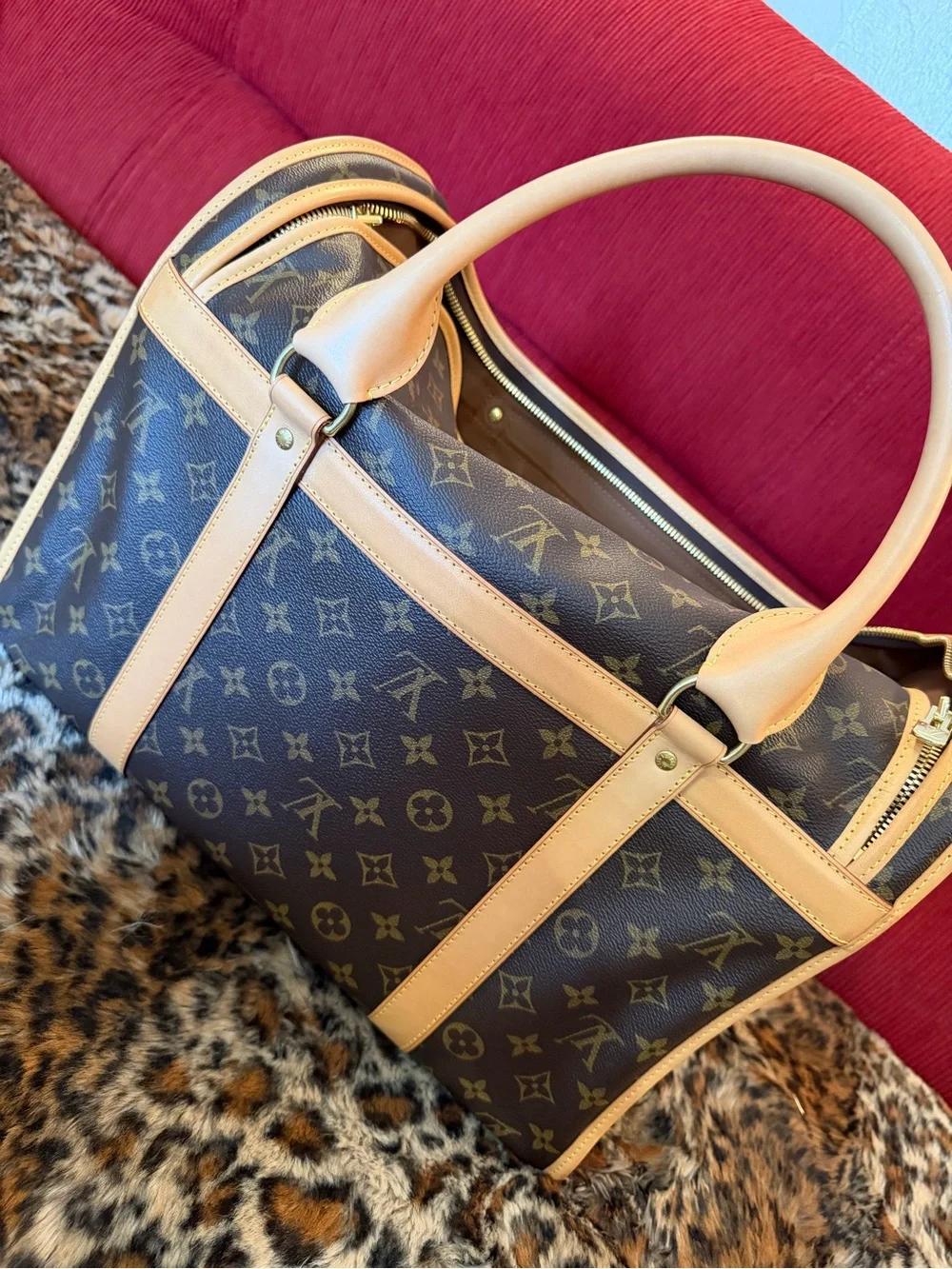 Louis Vuitton Monogram Canvas Tote with Vachetta Trim